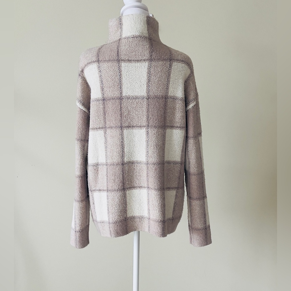 Christian Siriano  Long Sleeve Mock Neck Beige & Cream Plaid Sweater Size Small - Picture 3 of 5